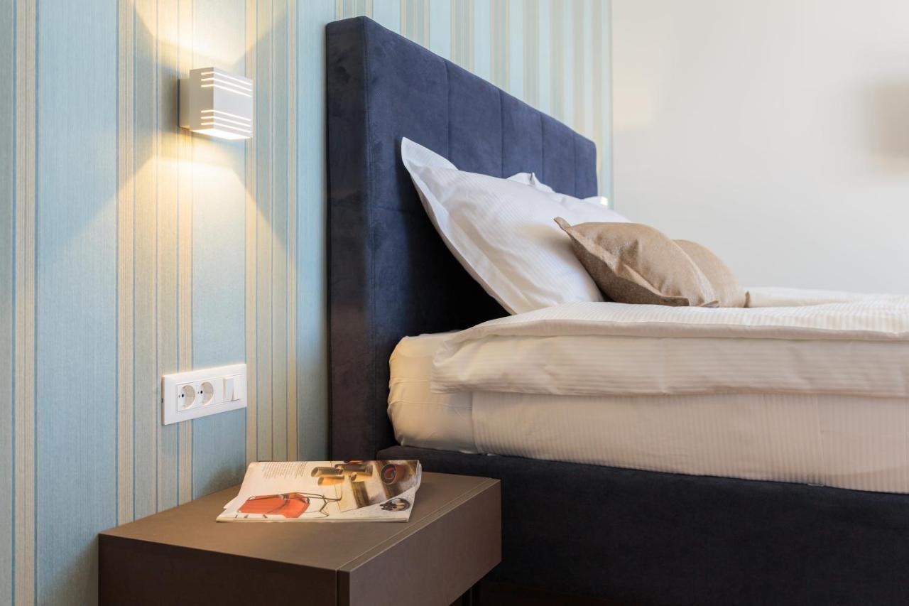 Villa Four Brothers - Penthouse Suite โปดสตรานา ภายนอก รูปภาพ