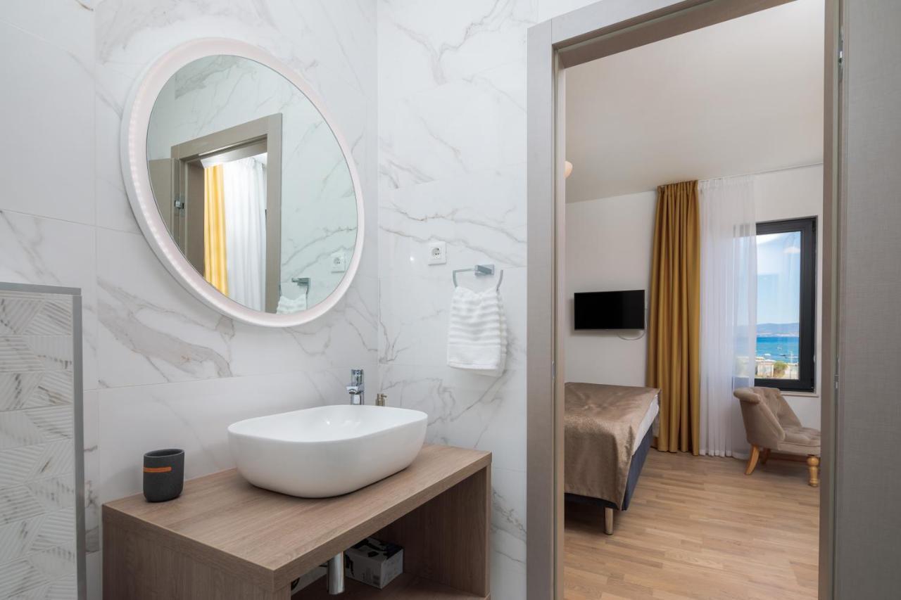 Villa Four Brothers - Penthouse Suite โปดสตรานา ภายนอก รูปภาพ
