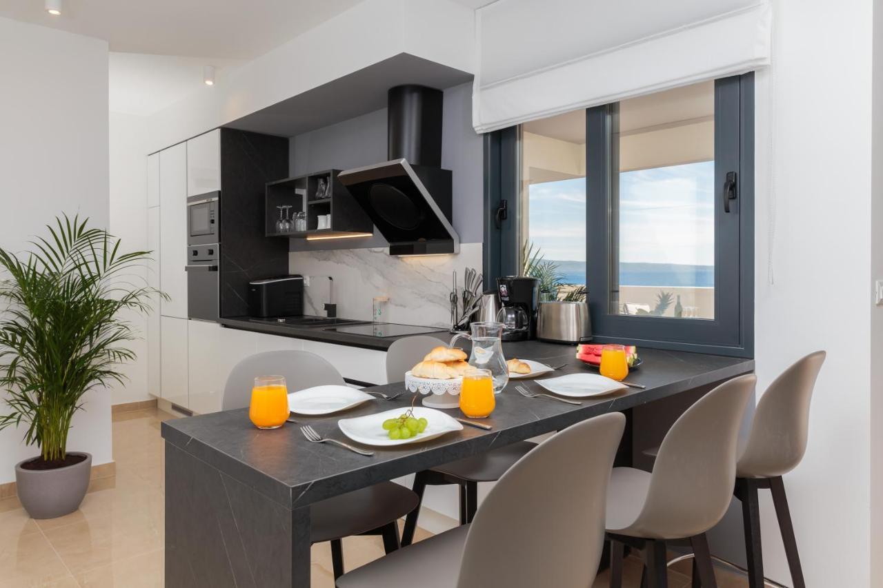 Villa Four Brothers - Penthouse Suite โปดสตรานา ภายนอก รูปภาพ