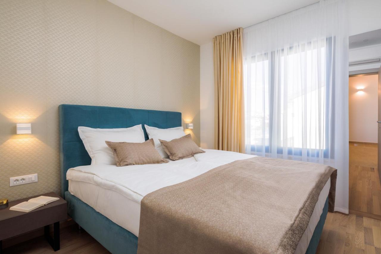 Villa Four Brothers - Penthouse Suite โปดสตรานา ภายนอก รูปภาพ
